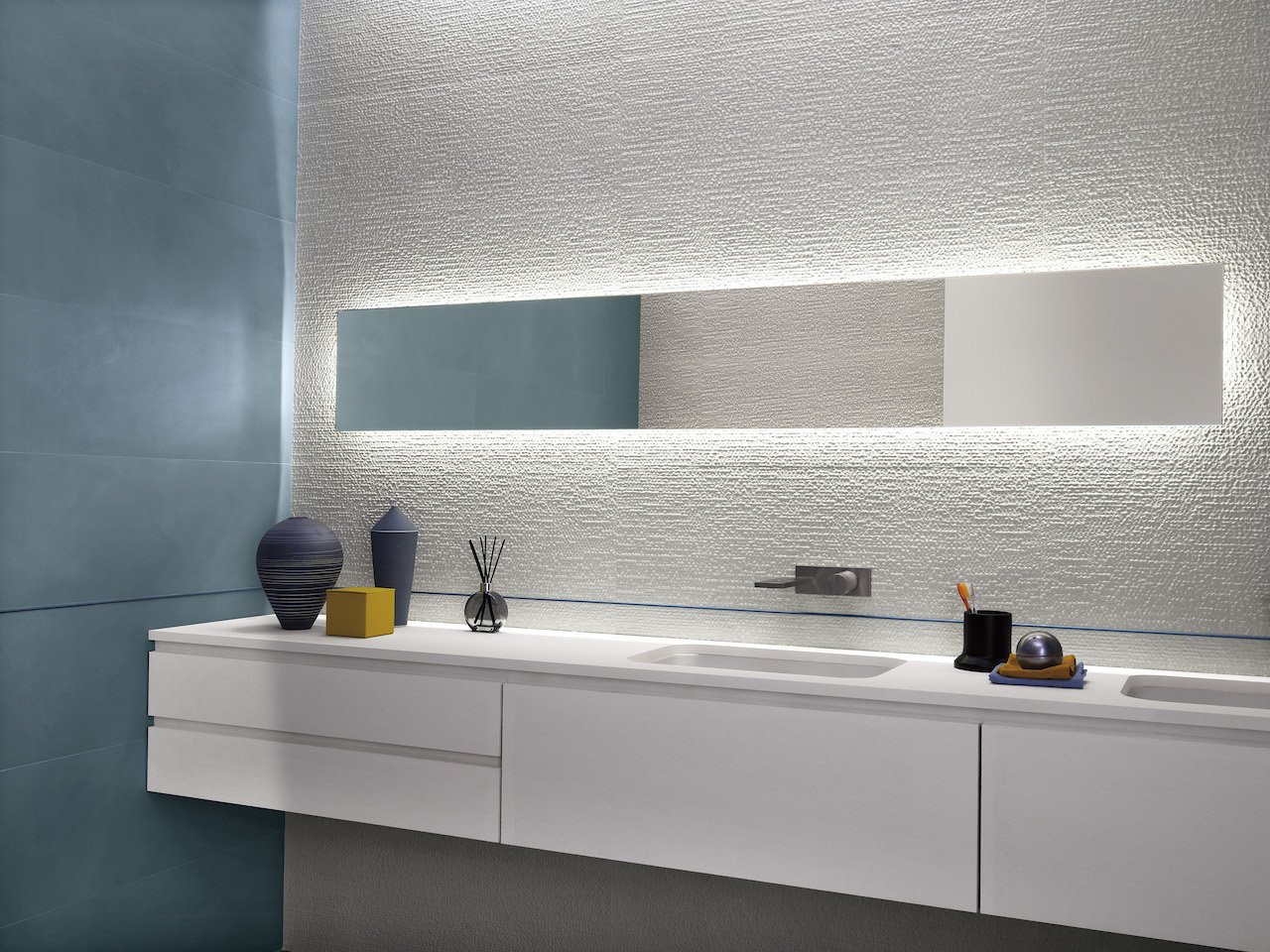 #FAP #Color Now #Obklady a dlažby #Koupelna #Klasický styl #bílá #modrá #Velký formát #1500 a výše #new 